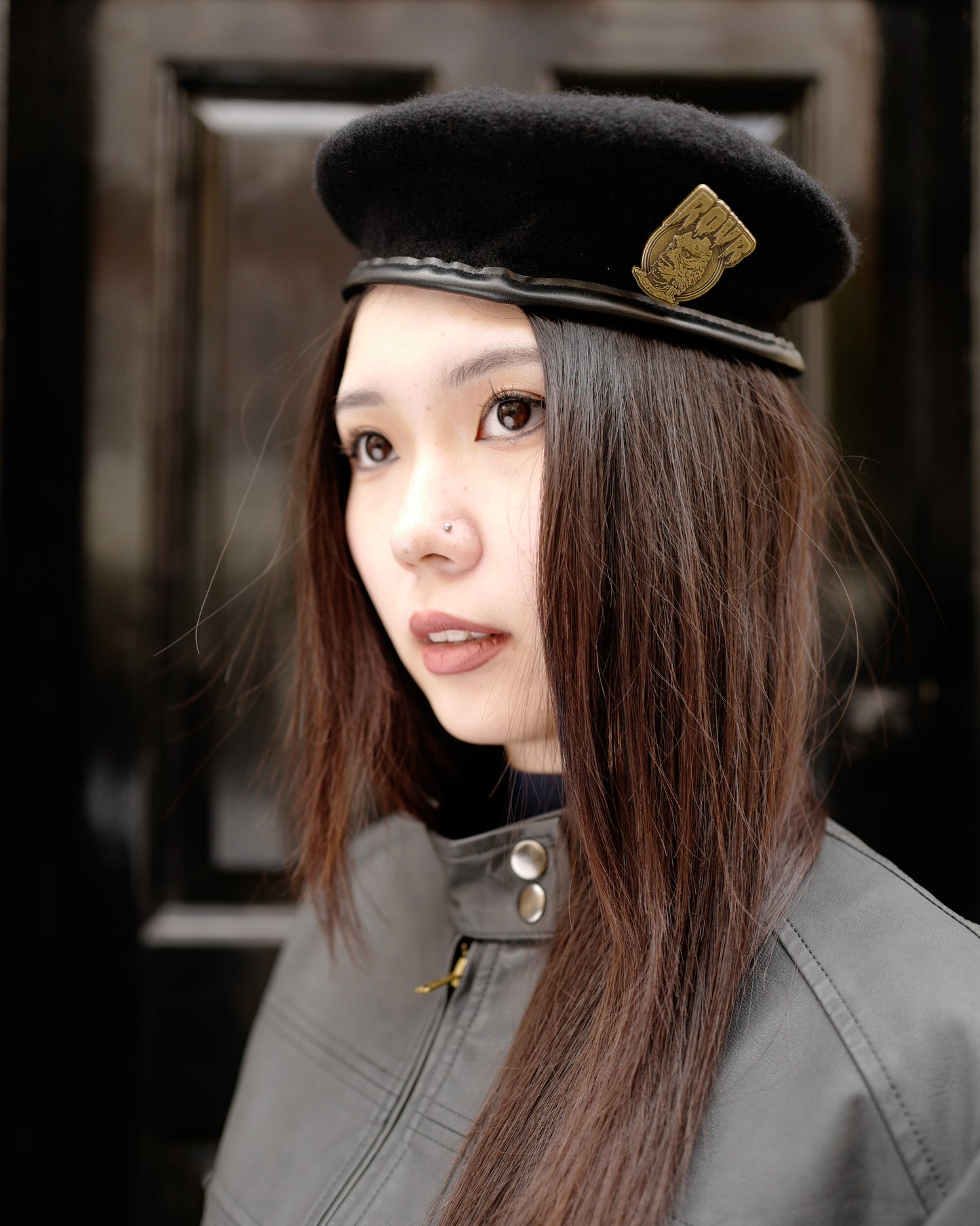 ROVR Beret with Gold Pin