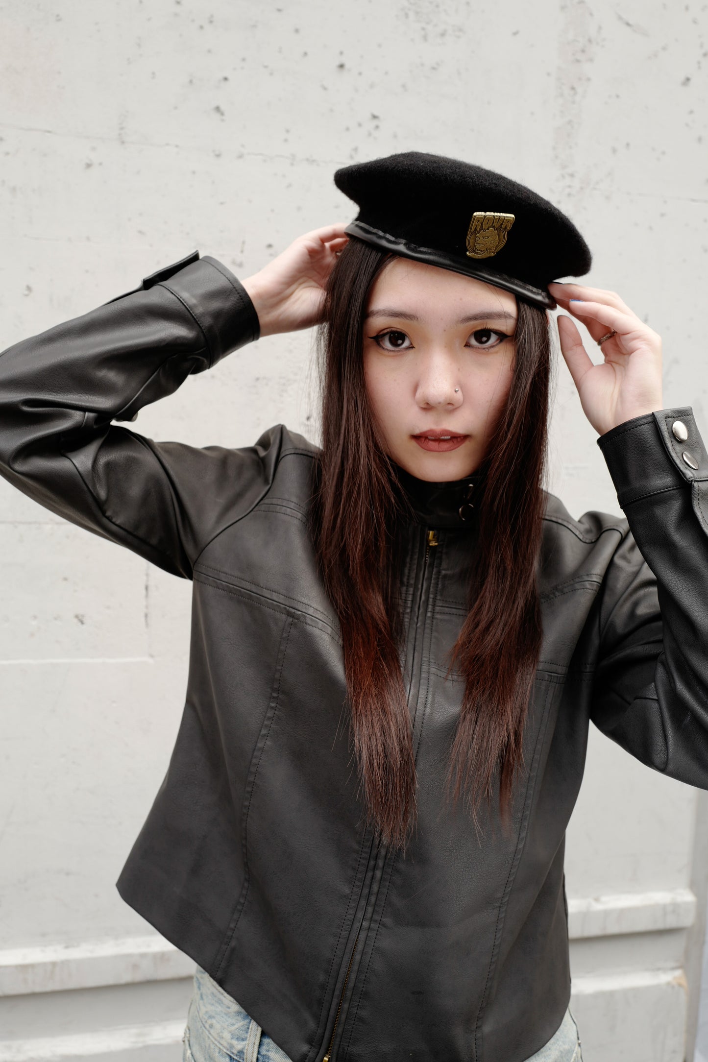 ROVR Beret with Gold Pin